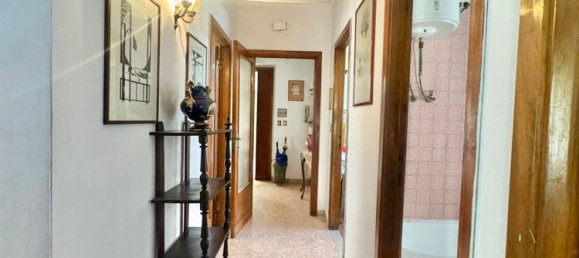 5 rooms Apartment in Perugia, Italy No. 306387 14