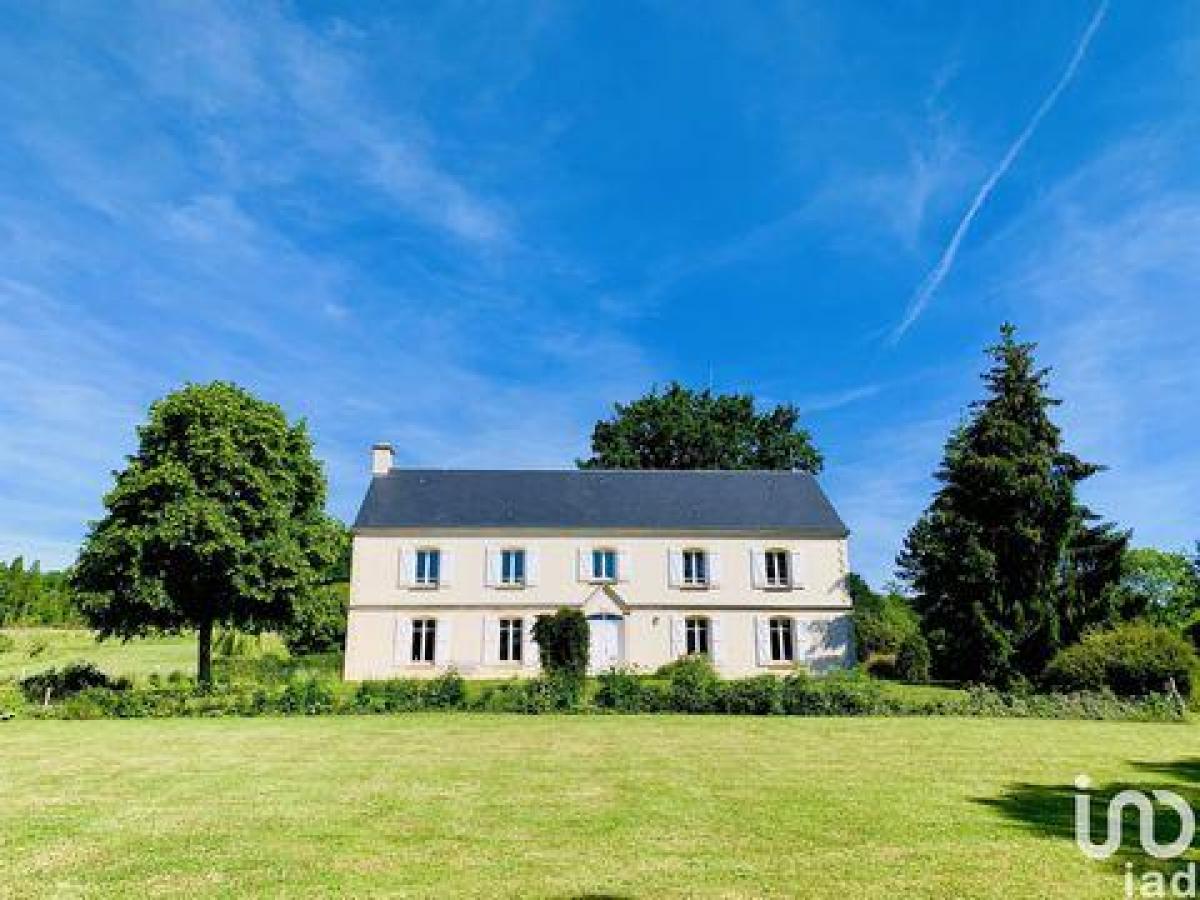 5 bedrooms House in Deauville, France No. 30475