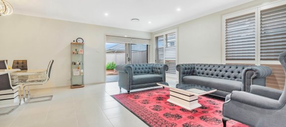 4 bedrooms House in Leppington, Australia No. 530 2