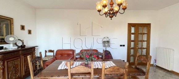 3 Schlafzimmer Wohnung in Sansepolcro, Italy, Nr. 120203 7