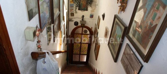 4 rooms Apartment in Fucecchio, Italy No. 375636 3