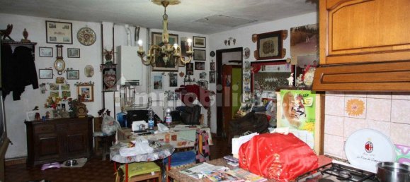 4 rooms Apartment in Fucecchio, Italy No. 375636 8