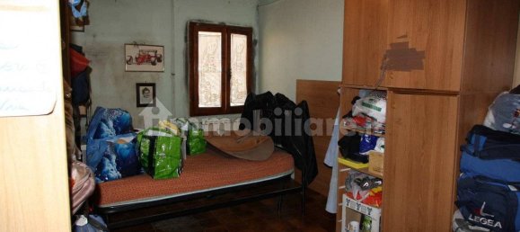 4 rooms Apartment in Fucecchio, Italy No. 375636 12
