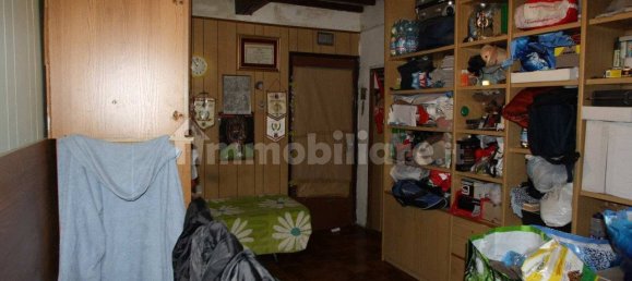 4 rooms Apartment in Fucecchio, Italy No. 375636 2