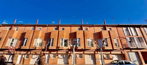 3 bedrooms Townhouse in Alagon, Spain No. 62007 2