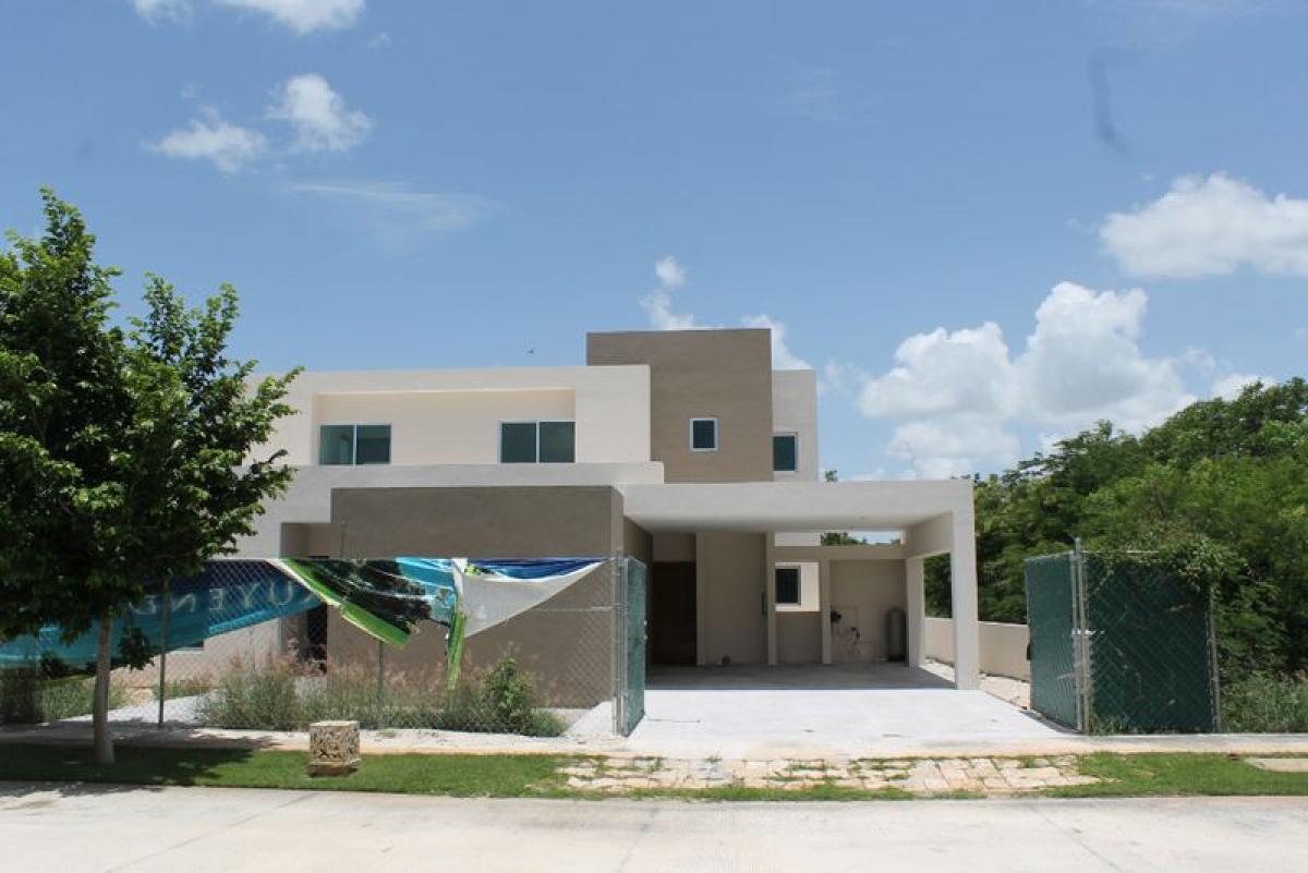 Casa de 3 dormitorios en Yucatán, Mexico No. 152540