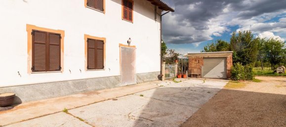 6 rooms House in Revigliasco d'Asti, Italy No. 114452 5