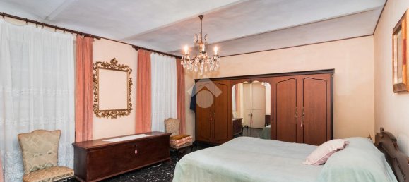 6 rooms House in Revigliasco d'Asti, Italy No. 114452 12