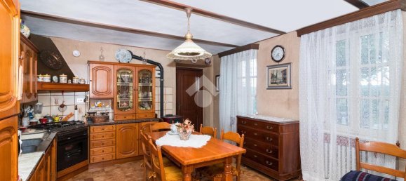 6 rooms House in Revigliasco d'Asti, Italy No. 114452 8