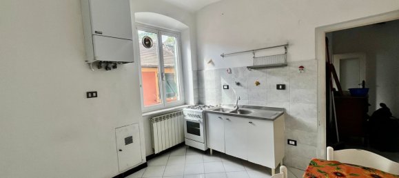 3 bedrooms Apartment in Genoa, Italy No. 376390 7