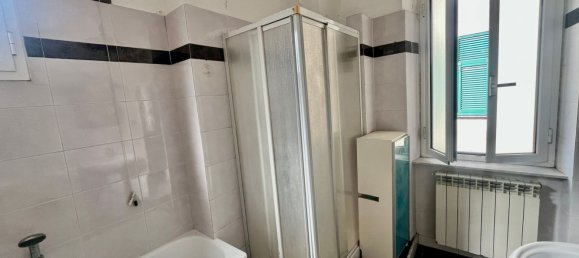 3 bedrooms Apartment in Genoa, Italy No. 376390 19