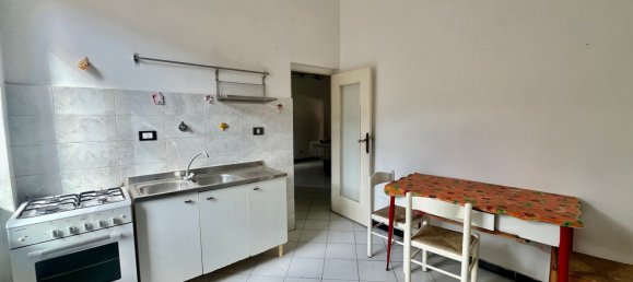 3 bedrooms Apartment in Genoa, Italy No. 376390 9