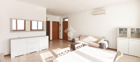 Villa de 4 habitaciónes en Cormano, Italy No. 263944 13