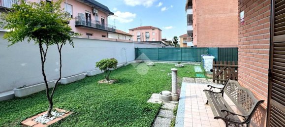 Villa de 4 habitaciónes en Cormano, Italy No. 263944 9