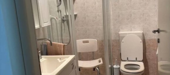 3 bedrooms Apartment in Rovigo, Italy No. 351110 2