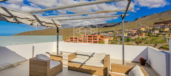 3 bedrooms Villa in Adeje, Spain No. 16375 16