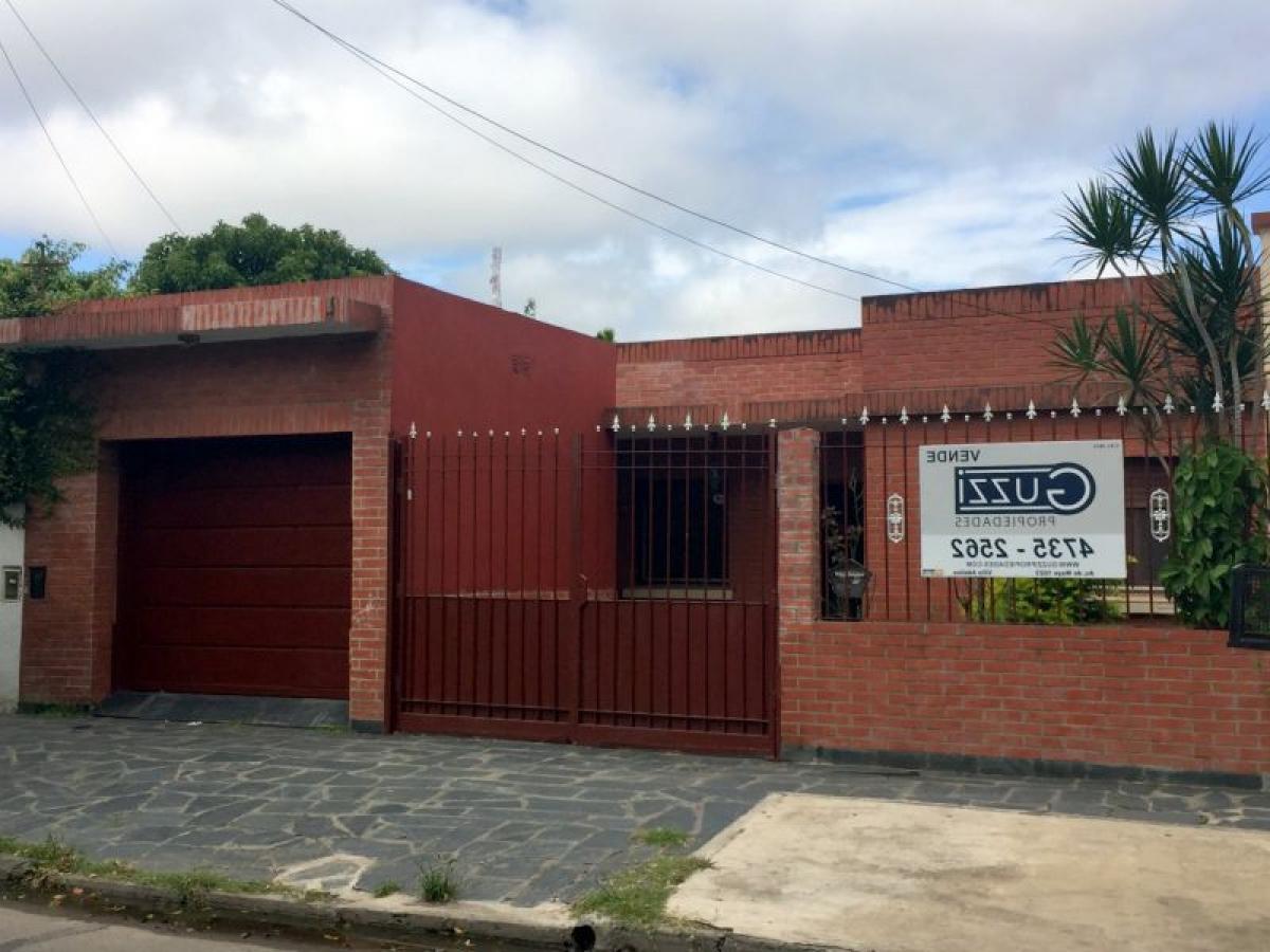 3 bedrooms House in San Isidro, Argentina No. 52696