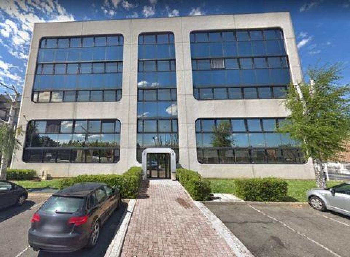 Büro in Villebon-sur-Yvette, France 583m², Nr. 20781