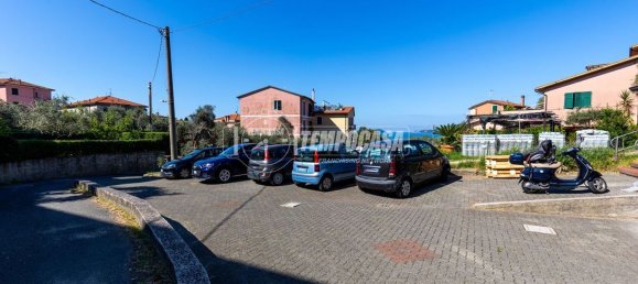 Квартира с 4 комнатами в Леричи, Италия № 300795 24