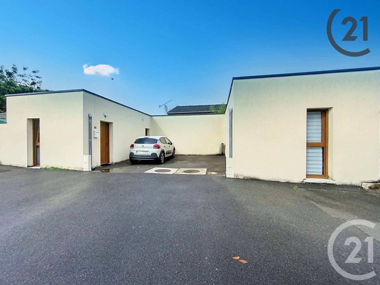 Studio in Reims, France No. 256026