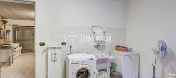 Casa de 3 divisões em Somma Lombardo, Italy N.º 122026 37