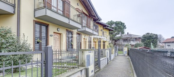 Casa de 3 divisões em Somma Lombardo, Italy N.º 122026 44