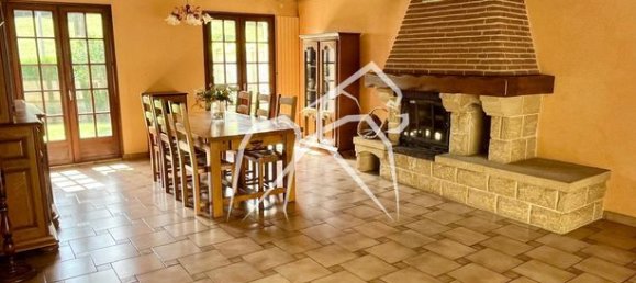 4 bedrooms House in Darnetal, France No. 311149 3