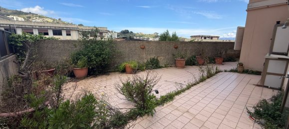 6 rooms Apartment in Messina, Italy No. 228001 20