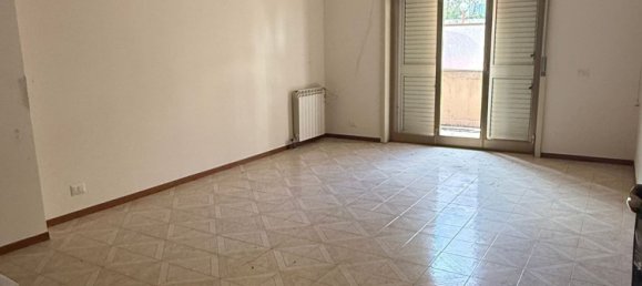 6 rooms Apartment in Messina, Italy No. 228001 14