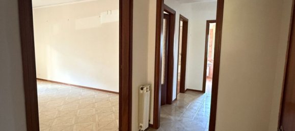 6 rooms Apartment in Messina, Italy No. 228001 9