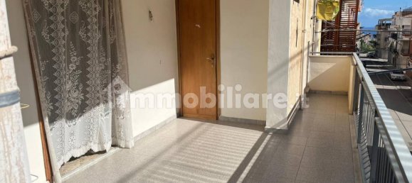 Квартира с 3 спальнями в Кастельдачча, Италия № 153047 10