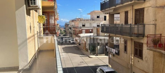 Квартира с 3 спальнями в Кастельдачча, Италия № 153047 22