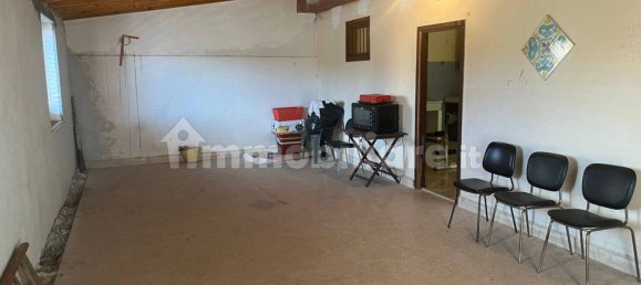 Квартира с 3 спальнями в Кастельдачча, Италия № 153047 24