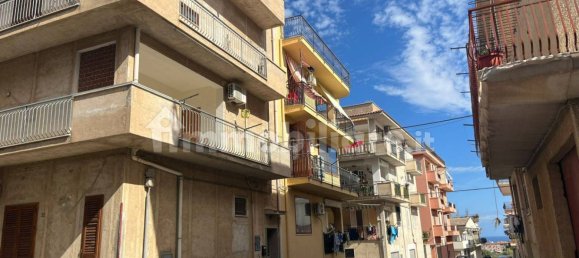 Квартира с 3 спальнями в Кастельдачча, Италия № 153047 3