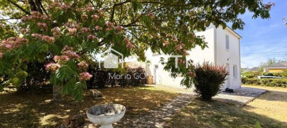 3 Schlafzimmer Haus in Montbazon, France, Nr. 303842 7