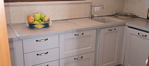 Дом с 5 комнатами в Тоди, Италия № 50518 12