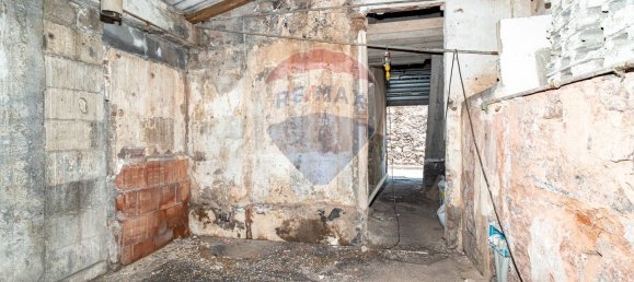 Gewerbliche Immobilie in Catania, Italy 87m², Nr. 57032 4