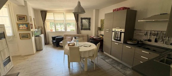 2 bedrooms Apartment in Florence, Italy No. 328827 15