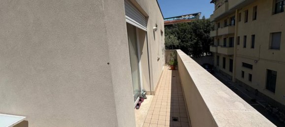 2 bedrooms Apartment in Florence, Italy No. 328827 2