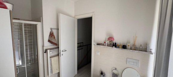 2 bedrooms Apartment in Florence, Italy No. 328827 6