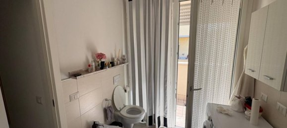 2 bedrooms Apartment in Florence, Italy No. 328827 5