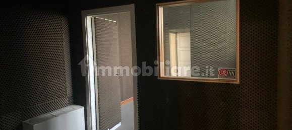3 rooms Office in Piacenza, Italy No. 71696 10
