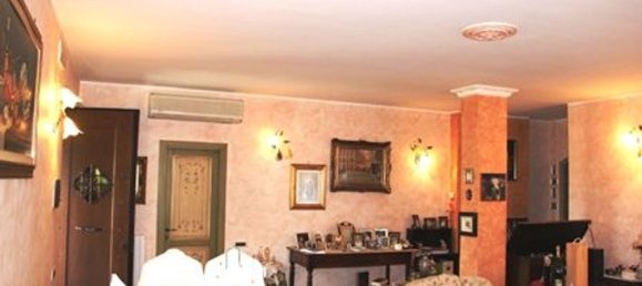 40-salle Appartement à Baschi, Italy No. 127510 8