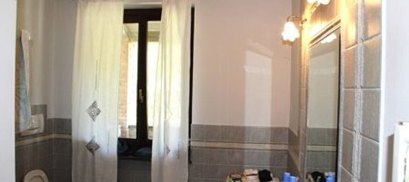 40-salle Appartement à Baschi, Italy No. 127510 10