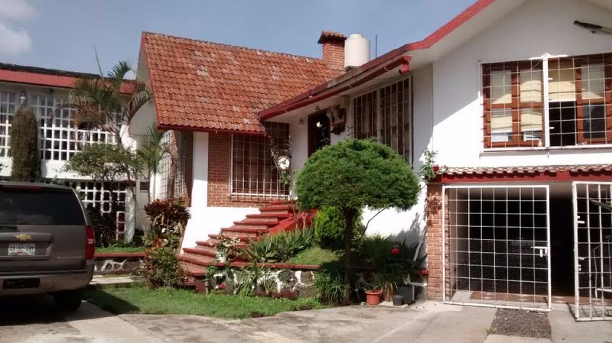 3 bedrooms House in Tijuana, Mexico No. 185323