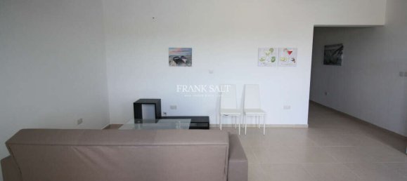 Ático de 1 dormitorio en San Gwann, Malta No. 9219 2