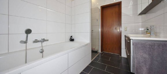 Casa de 6 habitaciónes en Wilhelmshaven, Germany No. 272462 10