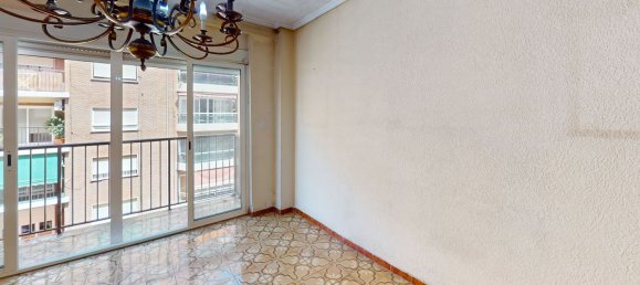 4 bedrooms Apartment in Valencia, Spain No. 139273 2