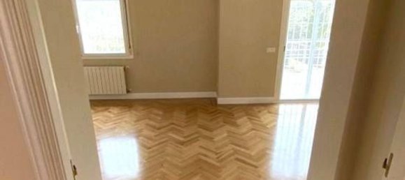 3 bedrooms Apartment in Milan, Italy No. 373166 4