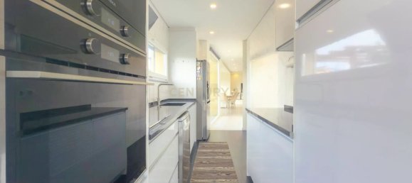 3 bedrooms House in Porto Salvo, Portugal No. 111040 28